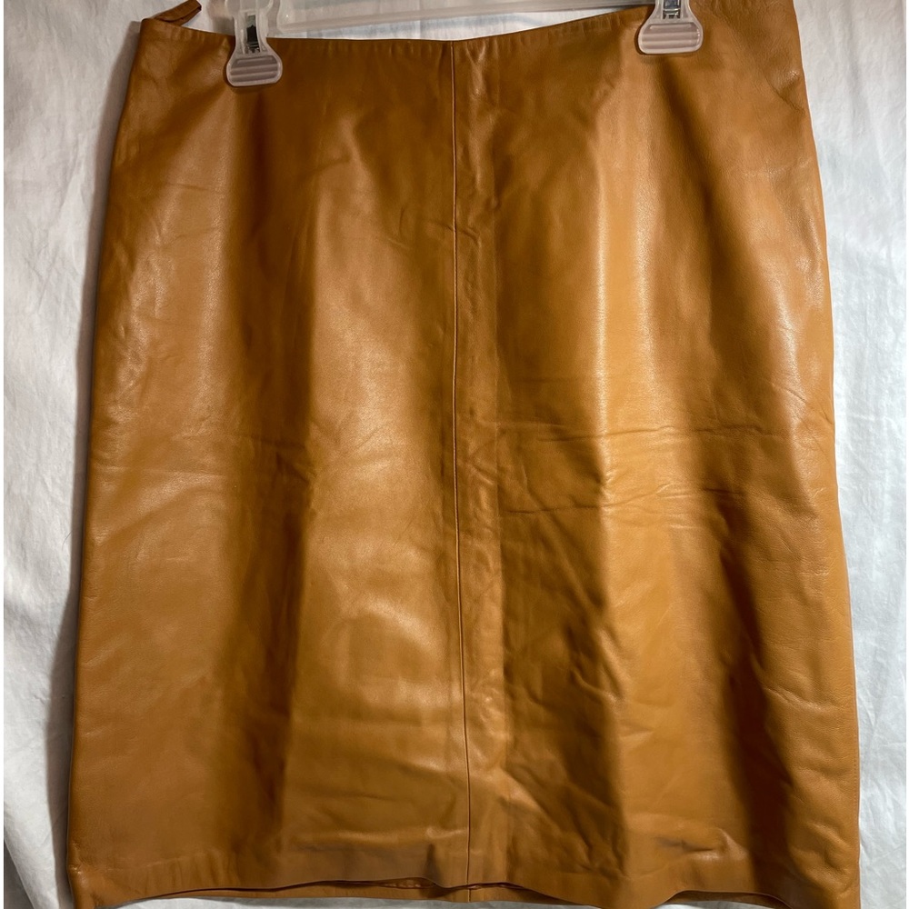 Leather skirt. Made in Italy. Size 12.